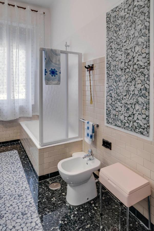 Sentirsi A Casa, Lontano Da Casa-Feel At Home Away From Home Caronno Pertusella エクステリア 写真