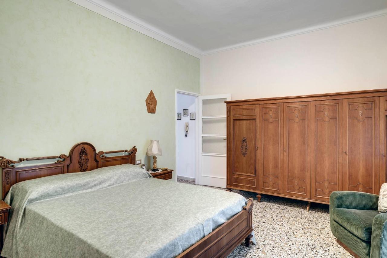 Sentirsi A Casa, Lontano Da Casa-Feel At Home Away From Home Caronno Pertusella エクステリア 写真