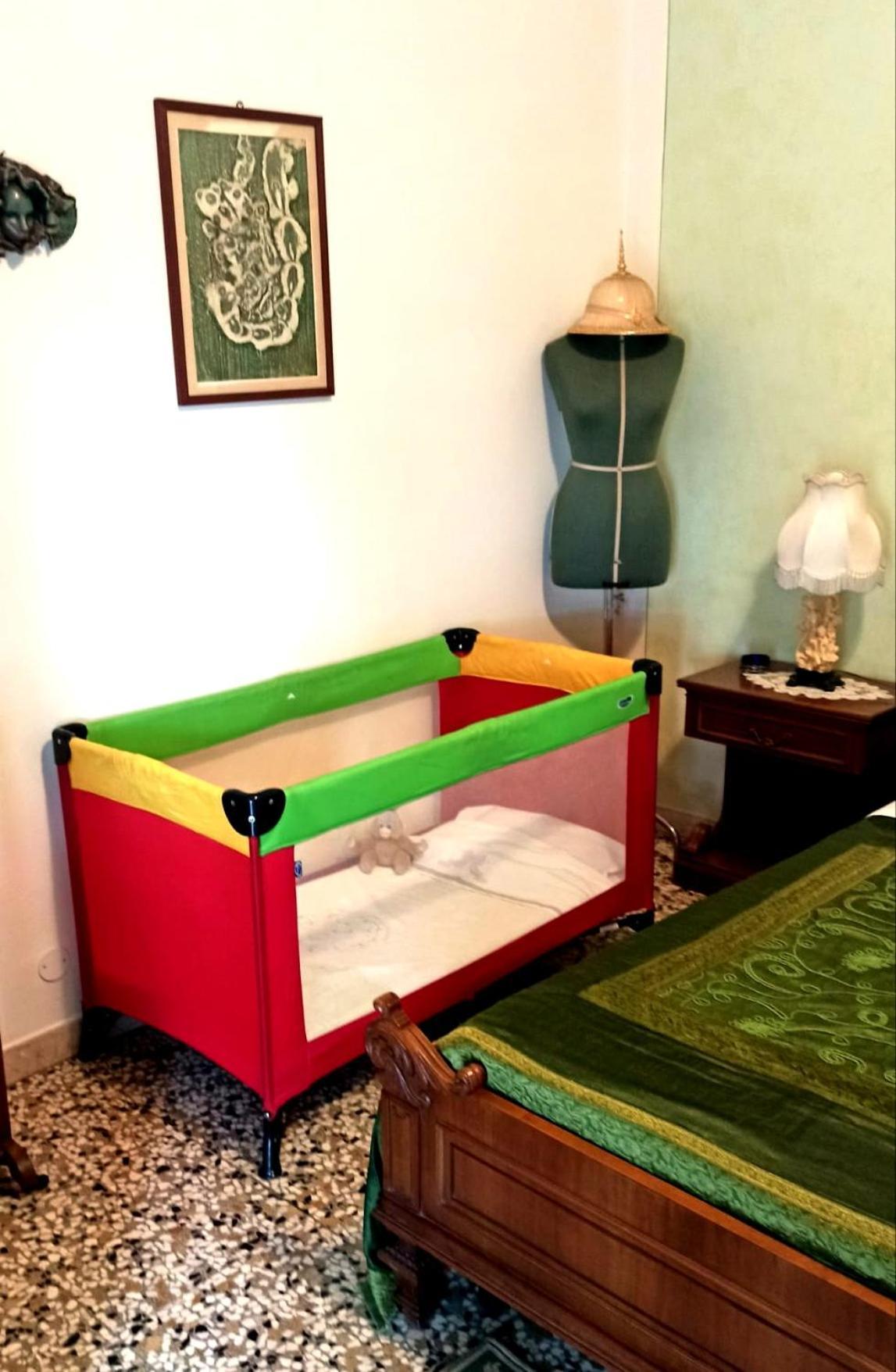 Sentirsi A Casa, Lontano Da Casa-Feel At Home Away From Home Caronno Pertusella エクステリア 写真